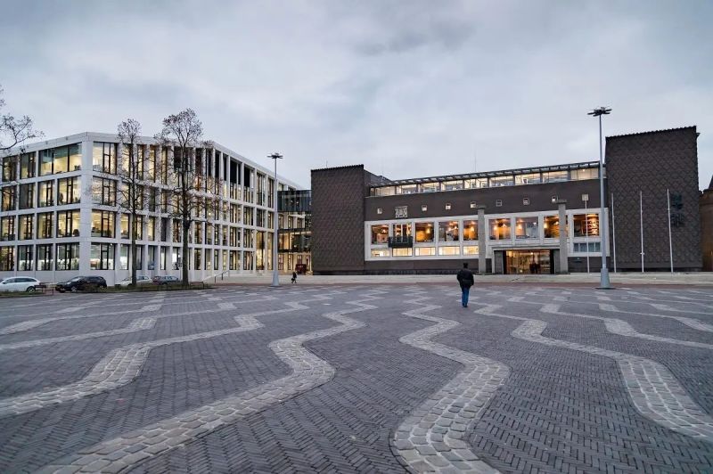 Kleine excursie Provinciehuis Arnhem